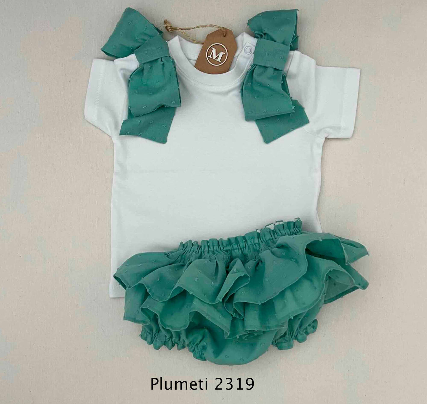 Conjunto de camiseta con lazos