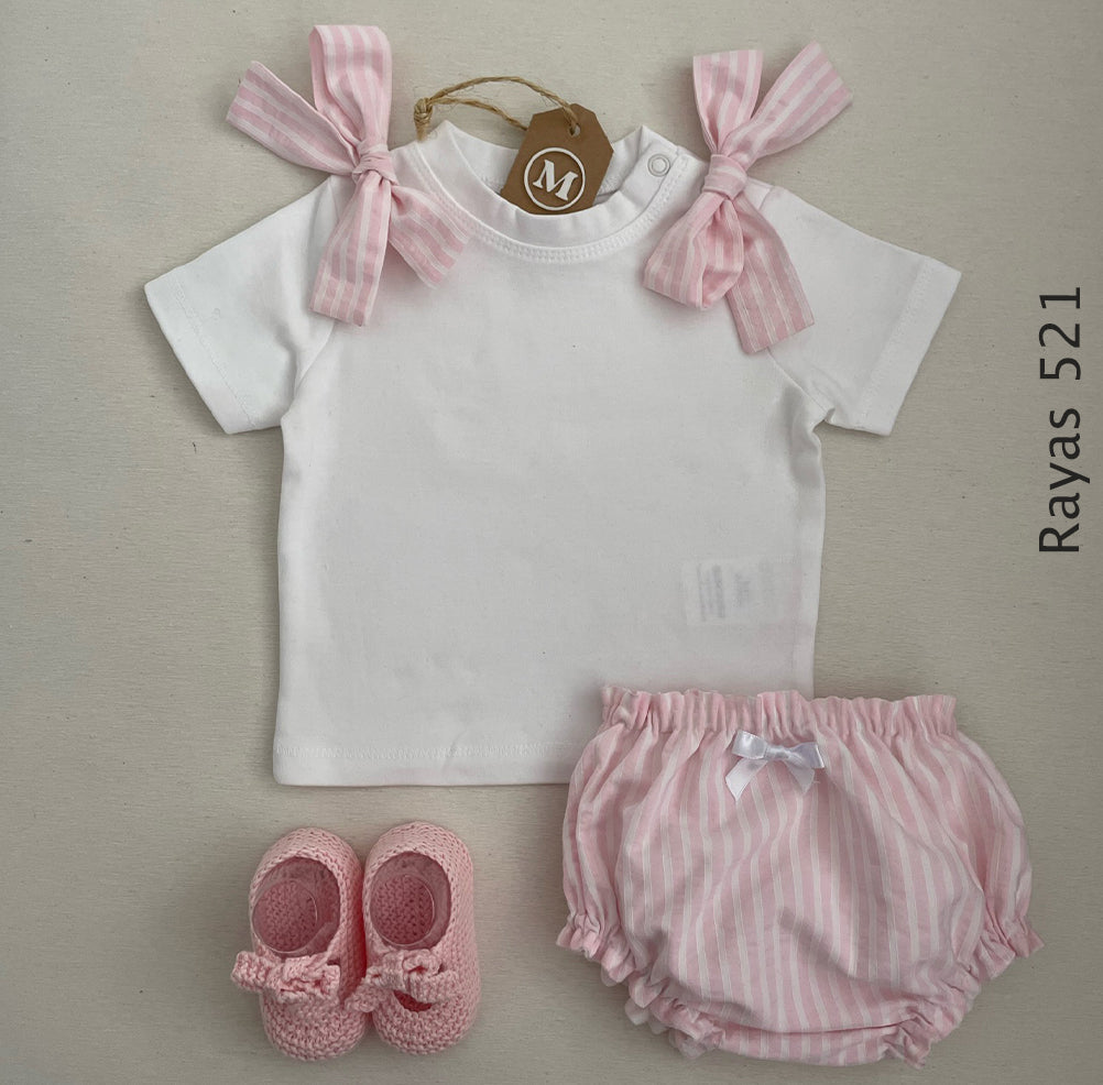 Conjunto de camiseta con lazos