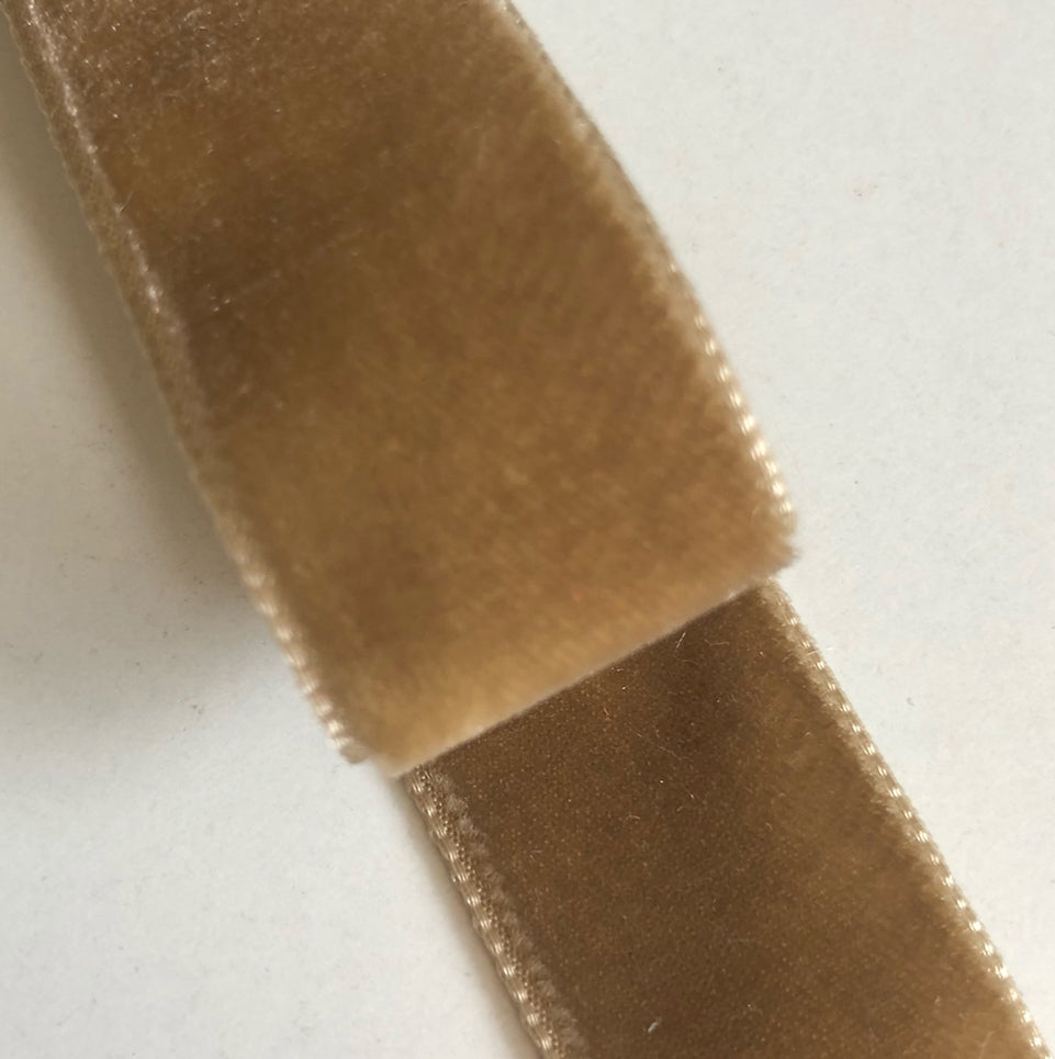 Lazo T2 Terciopelo Tostado