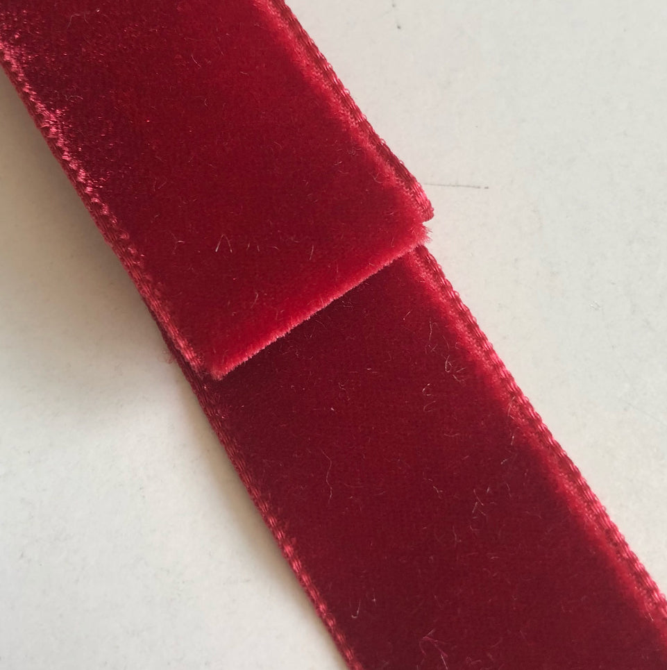 Lazo T6 Terciopelo Rojo